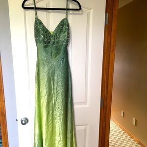 Green formal dress, perfect for grad!